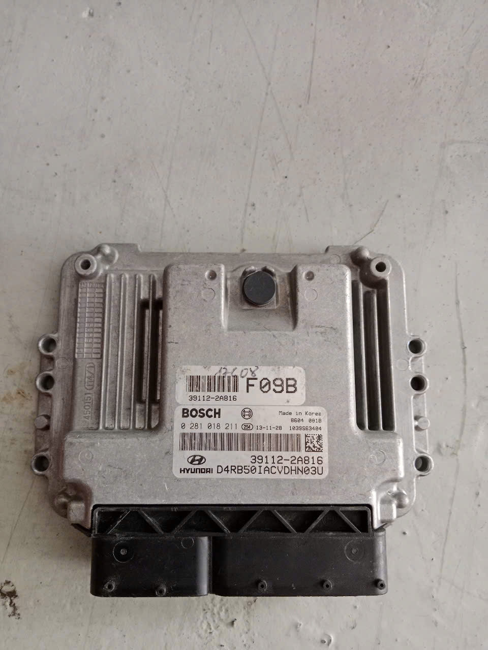 HỘP ĐIỀU KHIỂN ĐỘNG CƠ HYUNDAI/KIA 39112 2A816 EDC17C08