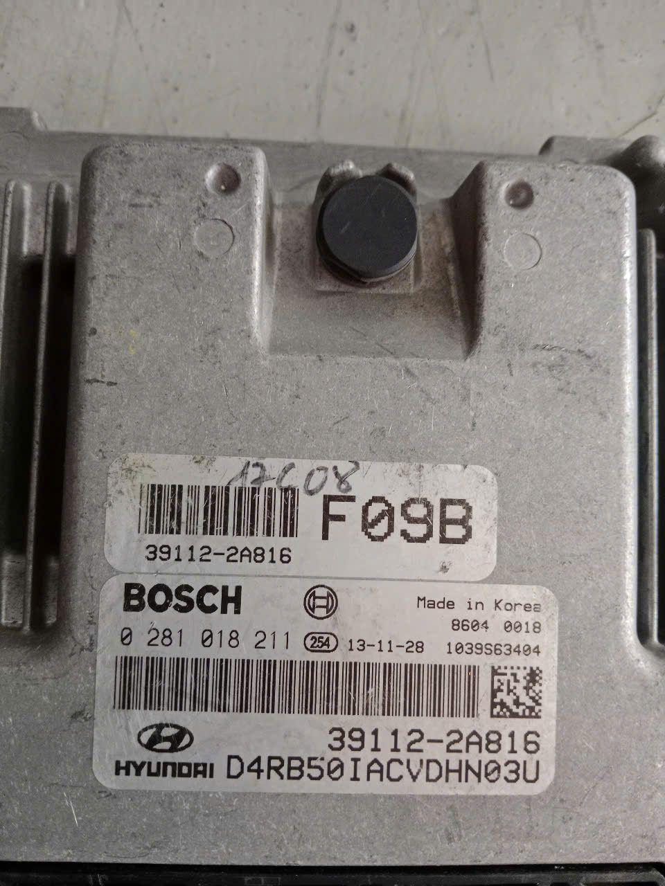 HỘP ĐIỀU KHIỂN ĐỘNG CƠ HYUNDAI/KIA 39112 2A816 EDC17C08