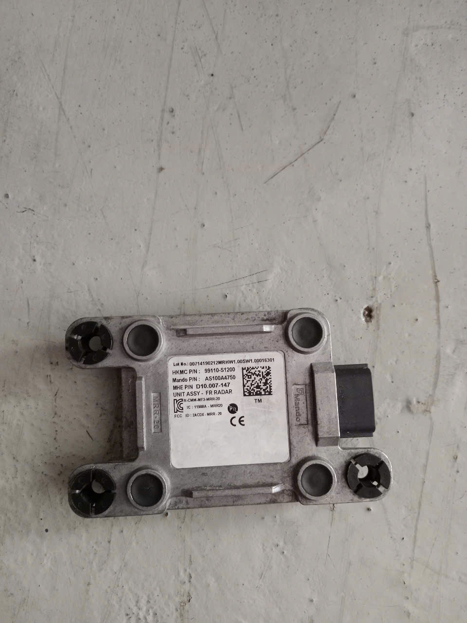 HỘP ĐIỀU KHIỂN RADAR SANTAFE 99110S1200