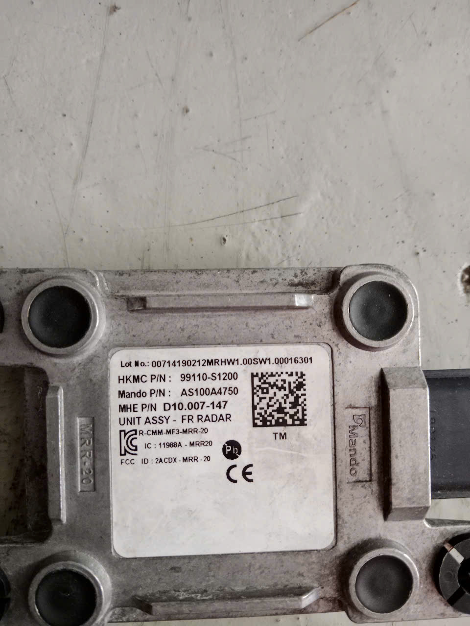 HỘP ĐIỀU KHIỂN RADAR SANTAFE 99110S1200